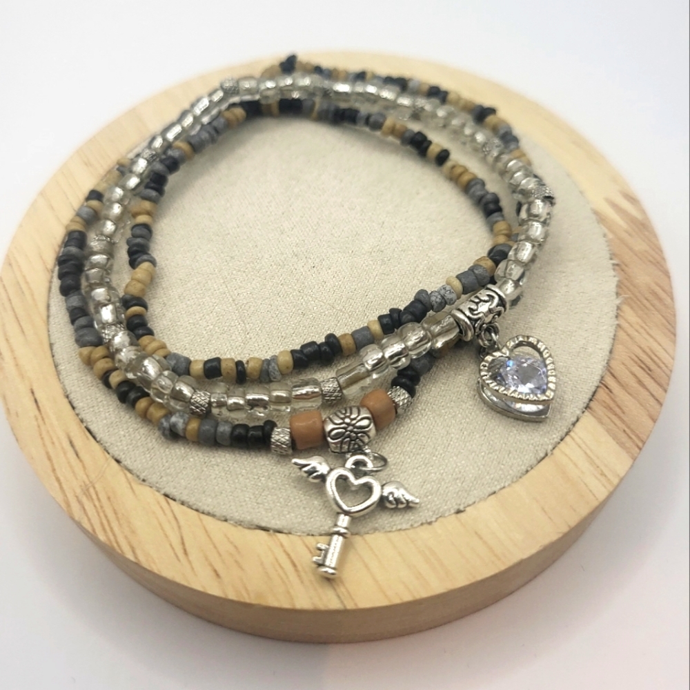 🗝❤️ Handmade 3 Pieace Heart Bracelet Set
